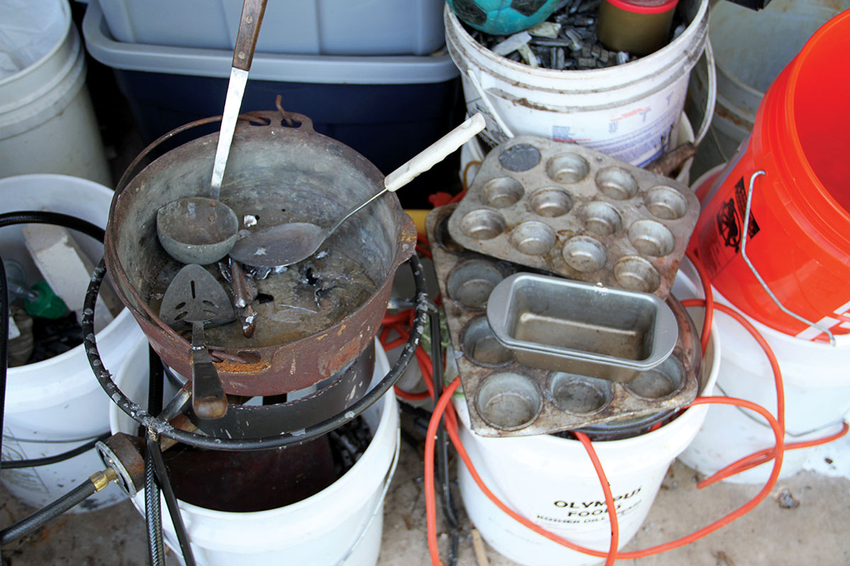 Home utensils work just fine when mixing alloys.